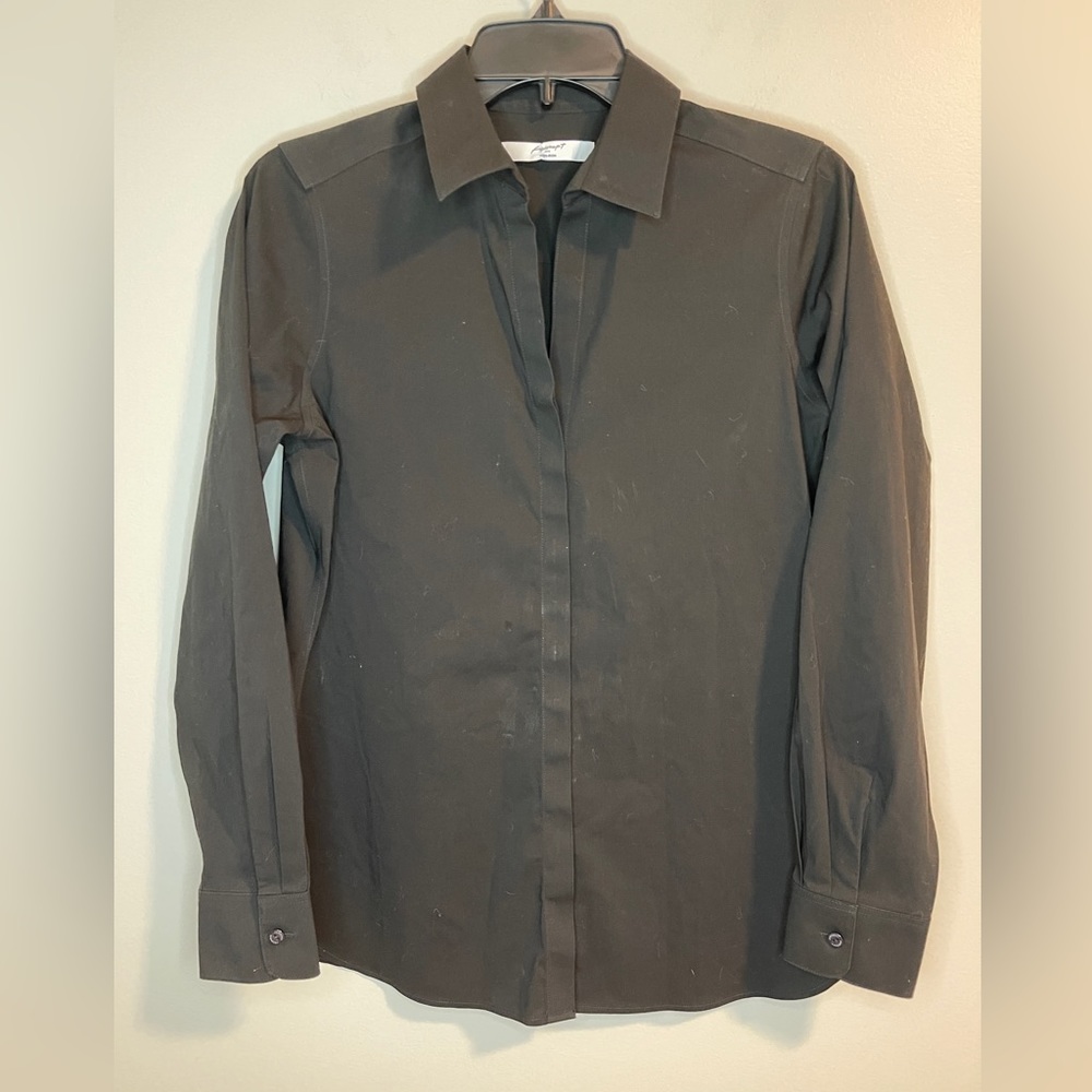 Foxcroft NYC shaped wrinkle free blouse